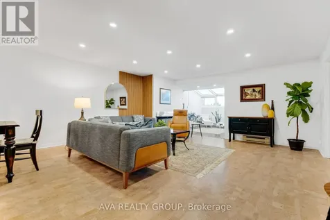 106 Stratas Court North Ottawa ON K2L 3K4