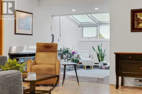 106 Stratas Court North Ottawa ON K2L 3K4