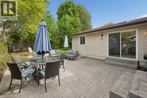 50 Lewis Crescent Kitchener ON N2A 2T6