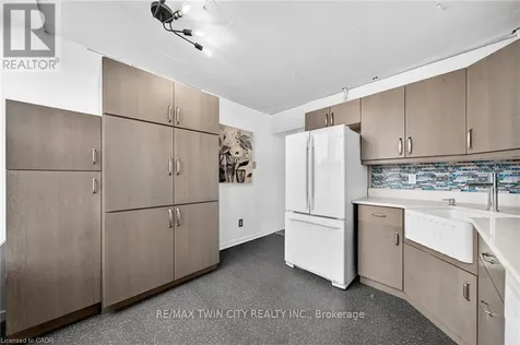 150 Queen Street South Kitchener ON N2G 4T7