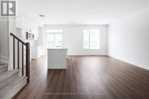 578 Roundhouse Crescent Ottawa ON K2S 1K4