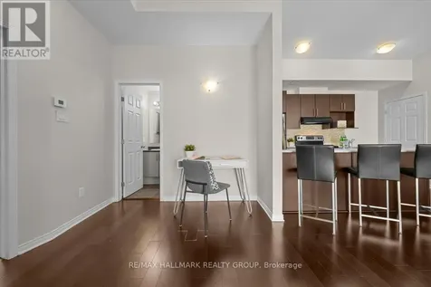 102 Artesa Private Ottawa ON K2S 0J8
