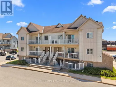 102 Artesa Private Ottawa ON K2S 0J8