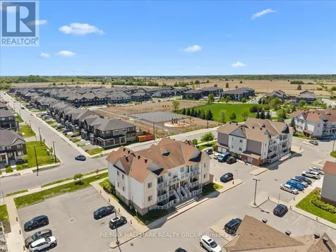 102 Artesa Private Ottawa ON K2S 0J8