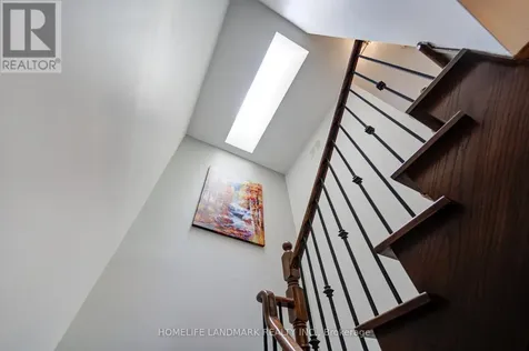 31 Avondale Avenue Toronto (willowdale East) ON M2N 7C1