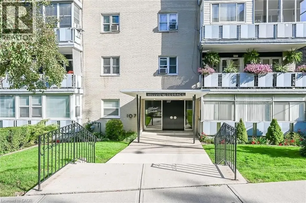 107 St Joseph's Drive Hamilton ON L8N 2G1