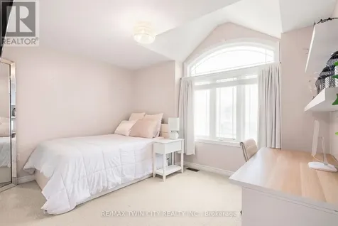 78 Forest Creek Drive Kitchener ON N2R 0B5