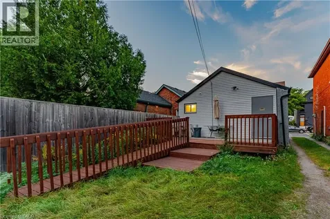 329 Main Street West Hamilton ON L8P 1K1