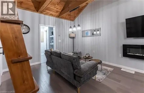 329 Main Street West Hamilton ON L8P 1K1