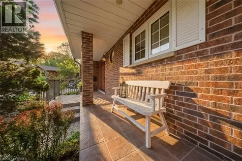 10 Riva Ridge Brantford ON N3P 1R9