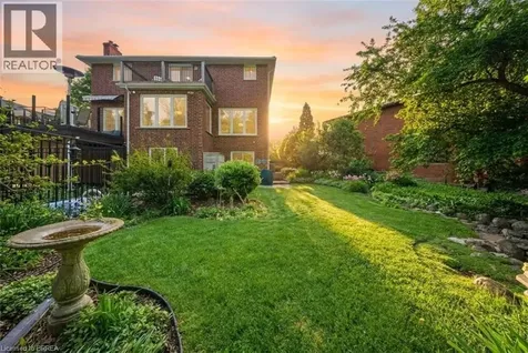 10 Riva Ridge Brantford ON N3P 1R9