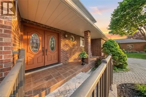 10 Riva Ridge Brantford ON N3P 1R9