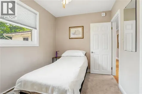 6 Stewart Drive Burford ON N0E 1A0