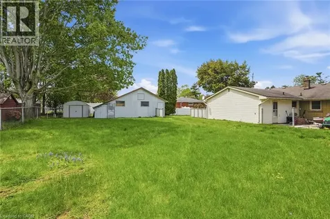 6 Stewart Drive Burford ON N0E 1A0