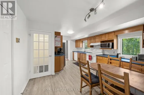 3383 Elizabeth Street Ottawa ON K0A 2W0