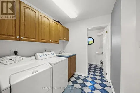 3383 Elizabeth Street Ottawa ON K0A 2W0