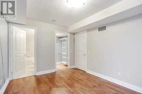 15 Northtown Way Toronto (willowdale East) ON M2N 7A2