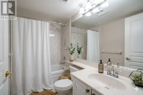 15 Northtown Way Toronto (willowdale East) ON M2N 7A2