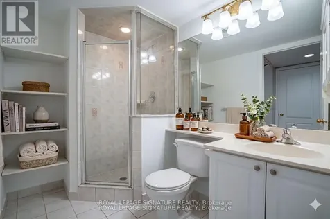 15 Northtown Way Toronto (willowdale East) ON M2N 7A2