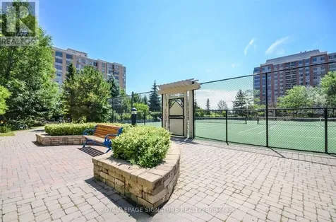 15 Northtown Way Toronto (willowdale East) ON M2N 7A2
