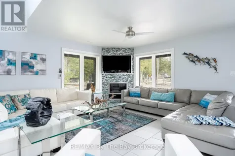 961 Shore Lane Wasaga Beach ON L9Z 2B8