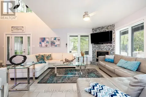 961 Shore Lane Wasaga Beach ON L9Z 2B8