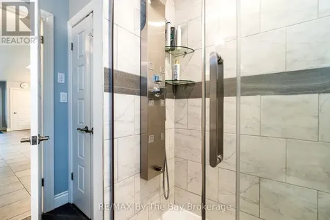 961 Shore Lane Wasaga Beach ON L9Z 2B8