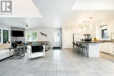 961 Shore Lane Wasaga Beach ON L9Z 2B8