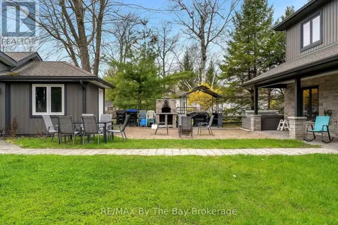 961 Shore Lane Wasaga Beach ON L9Z 2B8