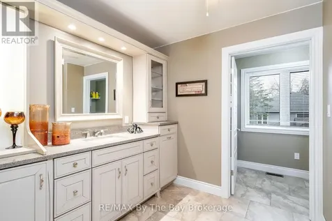 961 Shore Lane Wasaga Beach ON L9Z 2B8