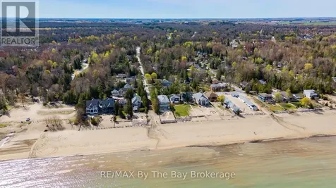 961 Shore Lane Wasaga Beach ON L9Z 2B8