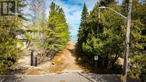 961 Shore Lane Wasaga Beach ON L9Z 2B8