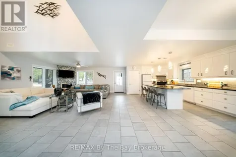 961 Shore Lane Wasaga Beach ON L9Z 2B8