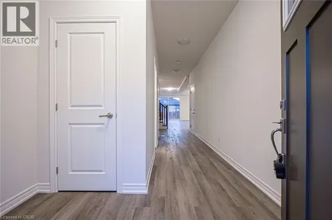22 Oakdale Avenue St. Catharines ON L2P 2B4
