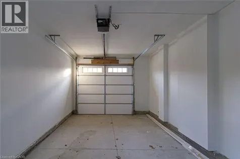 22 Oakdale Avenue St. Catharines ON L2P 2B4