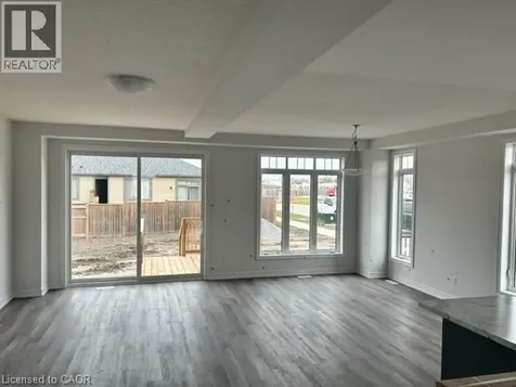 22 Oakdale Avenue St. Catharines ON L2P 2B4