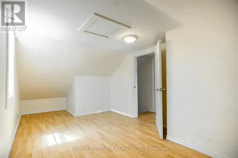 1008 Bronx Street Pembroke ON K8A 6G5