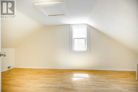 1008 Bronx Street Pembroke ON K8A 6G5