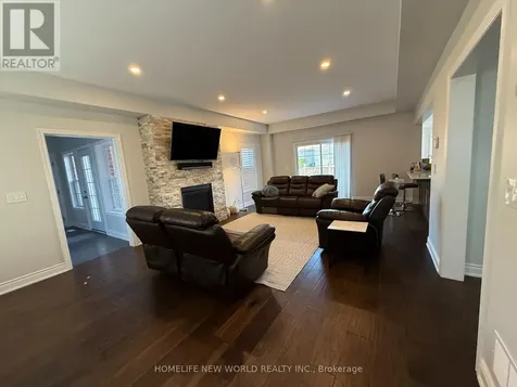 724 James Sweetman Avenue Cobourg ON K9A 0K7