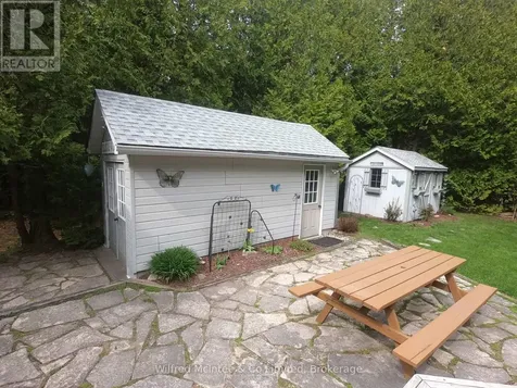 925 King Edward Avenue South Bruce Peninsula ON N0H 2G0