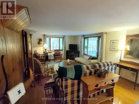 925 King Edward Avenue South Bruce Peninsula ON N0H 2G0