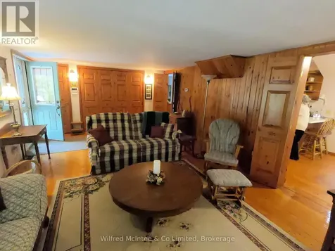 925 King Edward Avenue South Bruce Peninsula ON N0H 2G0
