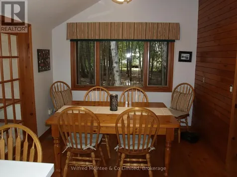 925 King Edward Avenue South Bruce Peninsula ON N0H 2G0