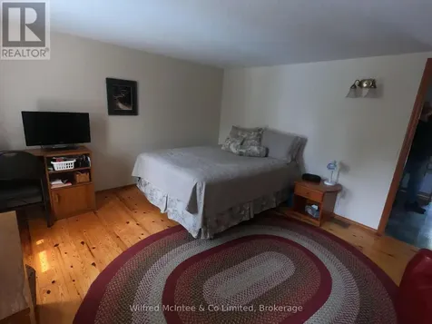 925 King Edward Avenue South Bruce Peninsula ON N0H 2G0