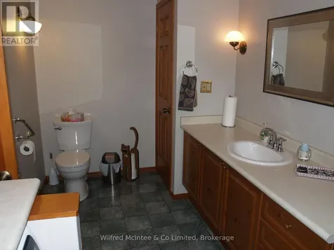 925 King Edward Avenue South Bruce Peninsula ON N0H 2G0