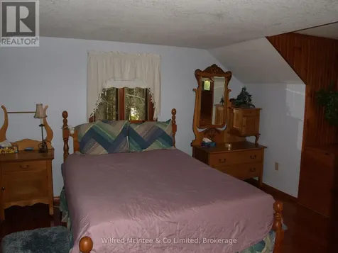 925 King Edward Avenue South Bruce Peninsula ON N0H 2G0