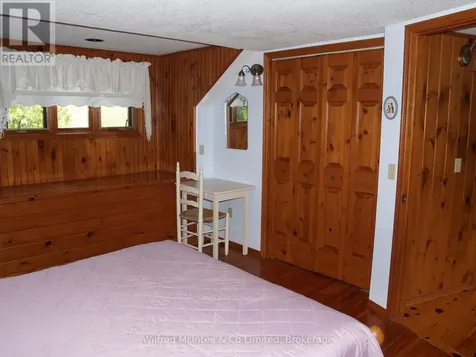 925 King Edward Avenue South Bruce Peninsula ON N0H 2G0