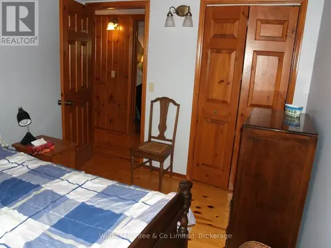 925 King Edward Avenue South Bruce Peninsula ON N0H 2G0