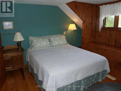 925 King Edward Avenue South Bruce Peninsula ON N0H 2G0