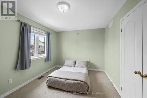 6A Rosetta Avenue Ottawa ON K2G 6T5